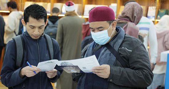 بانوراما تاريخية.. جناح الأزهر بمعرض الكتاب يستقبل زواره