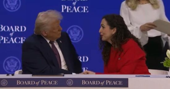 ترامب: أنا رجل أعمال.. وغزة تتمتع بموقع جغرافى مميز على البحر