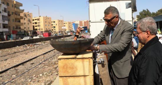 وضع حجر الأساس لكوبرى السيل للمشاة أسوان