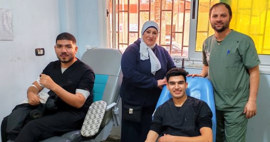 طاقم تمريض دسوق العام يتبرع بالدم لصالح مرضى الطوارئ والغسيل الكلوى.. صور