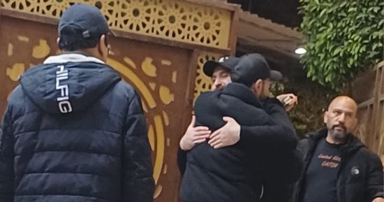 أحمد زاهر وريم البارودى فى عزاء والدة نضال الشافعى