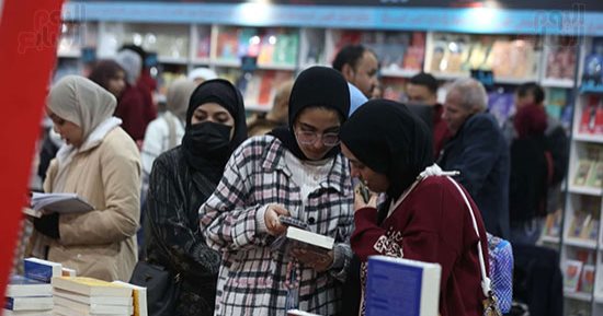 بأسعار تصل إلى 400 جنيه.. أين تجد أعمال نجيب محفوظ شخصية معرض الكتاب 2026؟