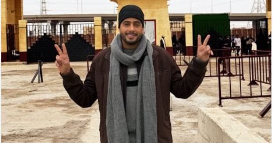عصام السقا يعلن مشاركته فى مسلسل صحاب الأرض بصورة من أمام معبر رفح