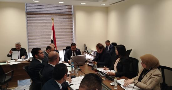 نقيب المهن الرياضية: الحكومة تجاهلتنا.. ووزير الشؤون النيابية يرد: الدليل مشاركتك بالمناقشات