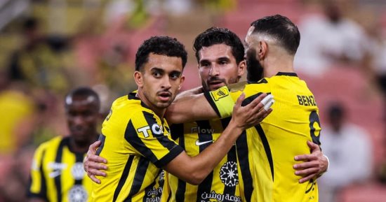 الاتحاد ضد الأخدود.. عملاق جدة يتقدم بثنائية حسام عوار وكانتى (فيديو)
