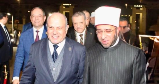 رئيس النيابة الإدارية ووزير الأوقاف يشهدان تكريم حفظة القرآن الكريم من أعضاء النيابة وأسرهم
