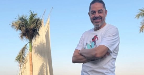 أحمد شفيق ينتهى من "كلهم بيحبو مودى" بدبى ويطير لـ الأقصر لتصوير بيبو