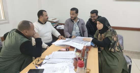 محافظ قنا: سرعة الإنجاز أولوية في ملف التراخيص