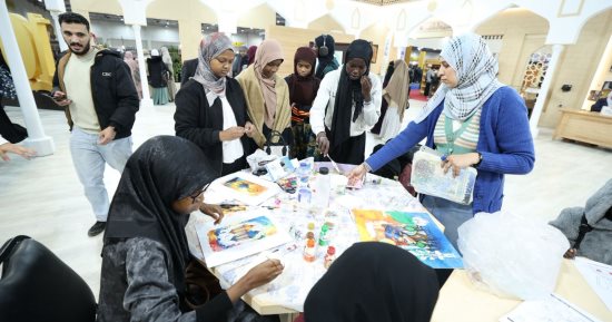 انطلاق فعاليات اليوم الخامس بجناح الأزهر بمعرض الكتاب واستمرار الإقبال الجماهيري