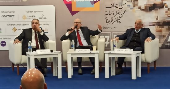 عميد معهد الدراسات العربية: أمريكا تخلت عن النظام الدولى لأنه لا يحقق مصالحها