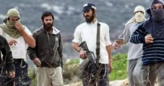 مستوطنون يصعدون اعتداءاتهم على الفلسطينيين بالضفة الغربية