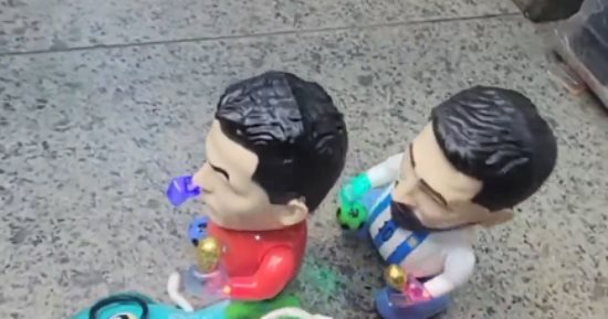 روائح شهر الصوم.. رونالدو وميسي أشهر فوانيس رمضان (فيديو)