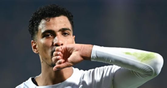 حسام عبد المجيد يزين تشكيل الأسبوع فى أفريقيا بعد تألقه مع الزمالك