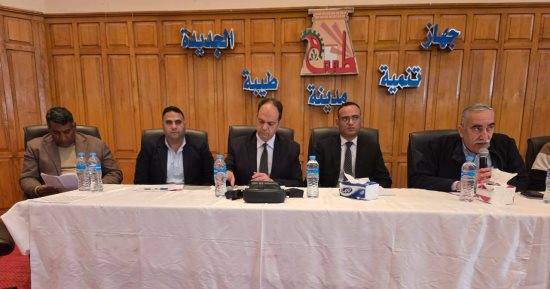 جهاز مدينة طيبة ينظم مزادا لبيع 10 محلات تجارية بمبلغ 20 مليون جنيه لجذب الاستثمار.. صور