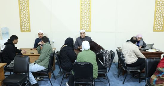 العبادات والإلحاد.. أسئلة زوار معرض الكتاب لركن الفتوى بجناح الأزهر 