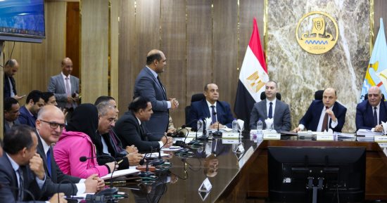 محافظ كفر الشيخ يستعرض موقف تنفيذ مشروعات الخطة الاستثمارية للعام المالى 2025-2026
