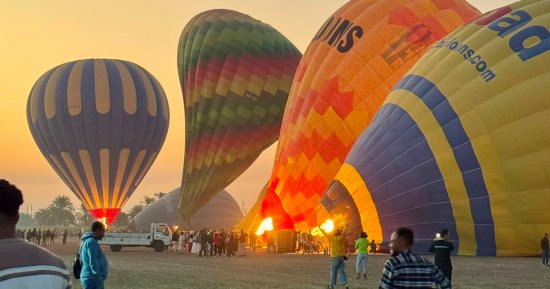 البالون الطائر يقدم مغامرة المتعة لـ2000 سائح من حول العالم على متن 82 رحلة.. صور  