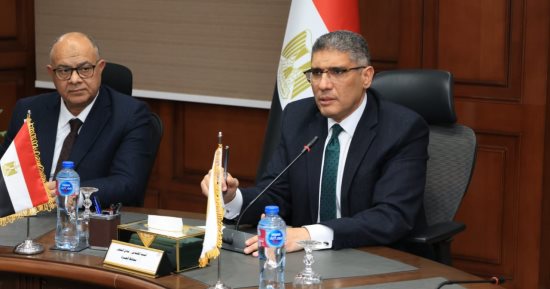محافظ الجيزة لموظفى التفتيش: عايز أعرف المخالفة منكم قبل بلاغ المواطن 