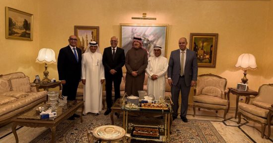 وزير العمل يلتقى ممثلى الجالية المصرية والمستثمرين بمقر القنصلية فى جدة