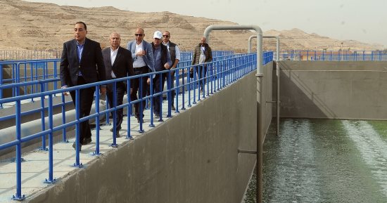 رئيس الوزراء يتفقد محطة معالجة الصرف الصحى الثلاثية "بنى حسن الشروق" بالمنيا
