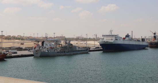 إعادة فتح ميناء العريش البحرى بعد تحسن الأحوال الجوية