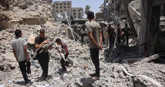 إصابة فلسطينيين برصاص الاحتلال الإسرائيلى فى غزة