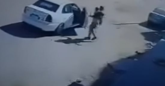 حبس أب وشقيقه فى واقعة خطف طفل العاشر وتسليم الطفل لجدته