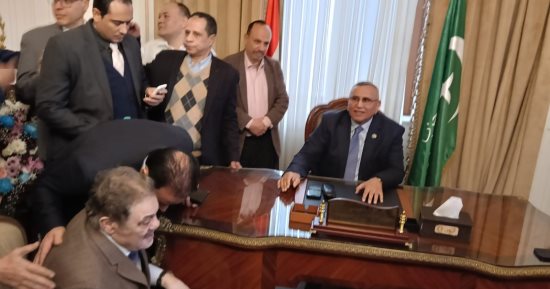 لقاء ودى يجمع عبد السند يمامة بالسيد البدوى داخل أروقة الوفد