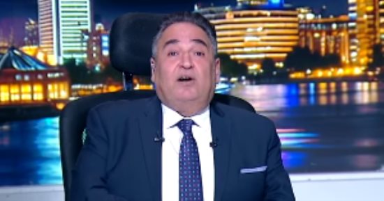 محمد على خير يحتفى بفوز إبراهيم المعلم بجائزة "بطل النشر" الدولية: وسام على صدر الثقافة المصرية