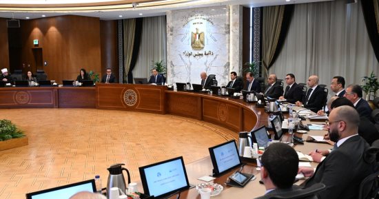 رئيس الوزراء يترأس اجتماع اللجنة العليا للتعداد العام للسكان والإسكان لعام 2027