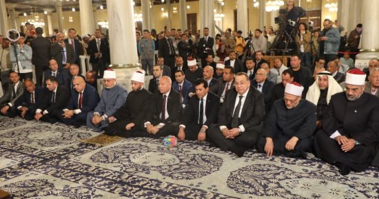 محافظ القاهرة يشهد احتفالية "الأوقاف" بليلة النصف من شعبان بمسجد الحسين