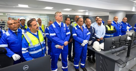 وزير البترول يتفقد الوحدات الإنتاجية لشركة القاهرة لتكرير البترول