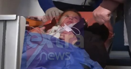 إكسترا نيوز ترصد وصول طفلة مصابة من غزة إلى مصر