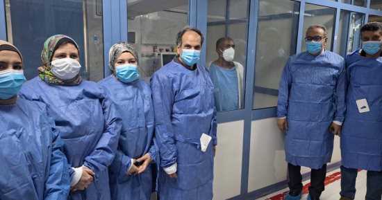 فتاة سودانية تتبرع بكليتها لوالدها.. إجراء العملية بمستشفيات جامعة الزقازيق بالمجان