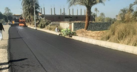 محافظ سوهاج: بدء رصف طريق البلينا العرابة السياحي بطول 4400 متر 