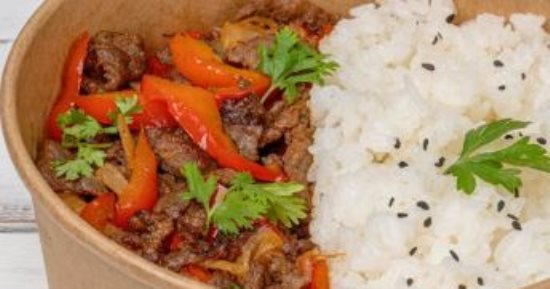 منيو فطار 8 رمضان.. طريقة عمل لحمة بالفلفل الرومى وأرز أبيض