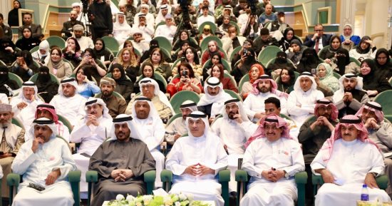 نصوص عكست تنوع الأصوات الشعرية بأمسية فى مهرجان الشارقة للشعر النبطى