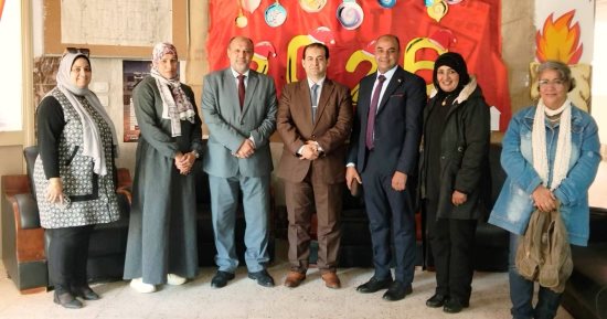 وكيل وزارة العمل بالأقصر يتفقد مدرسة النيل الدولية 