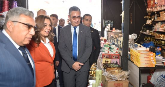 وزيرا التموين والتنمية المحلية ومحافظ الدقهلية يفتتحون معرض أهلاً رمضان