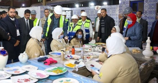 وزير قطاع الأعمال يتفقد الشركة العامة لمنتجات الخزف والصينى «شينى» بالقليوبية