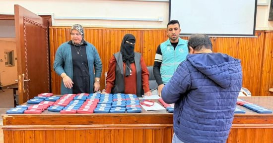 صناع الخير توزع نظارات طبية على الحالات المستحقة مجانا ببورسعيد