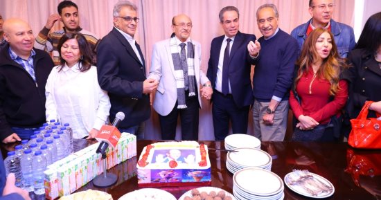محمد صبحى يعود إلى ماسبيرو بالمسلسل الإذاعى «مرفوع مؤقتا من الخدمة»