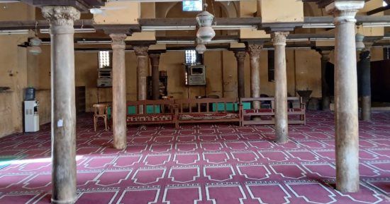 «قوص العمري» أقدم مسجد بقنا يستعد لاستقبال 4 آلاف مصلي في رمضان.. لايف