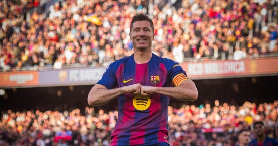 عرض خيالي من الهلال.. 90 مليون يورو سنويًا لإغراء ليفاندوفسكي 
