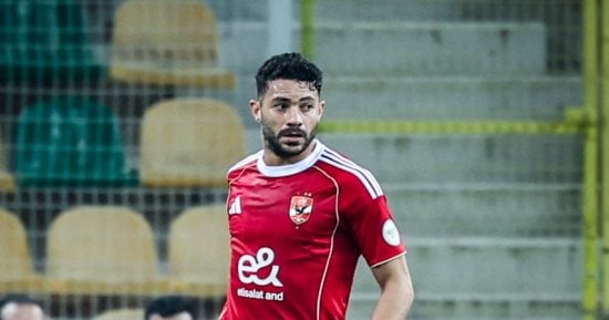 توروب يعيد ياسر إبراهيم لقيادة دفاع الأهلي أمام زد ويشيد برياض وبيكهام