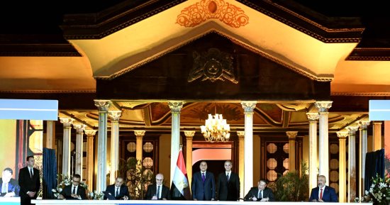 وزير الاتصالات: إتاحة سعات ترددية مساوية لكل ما أتيح طوال 30 عاما