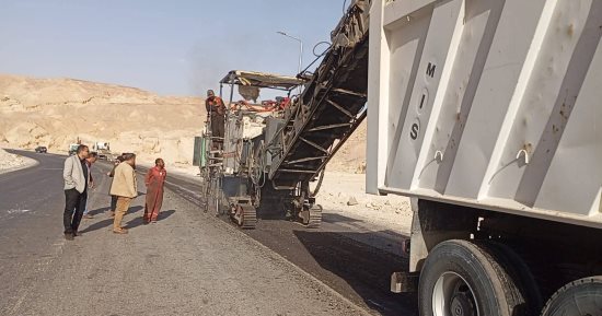 محافظ جنوب سيناء: رفع كفاءة الطريق الساحلى بأبو زنيمة للحد من الحوادث