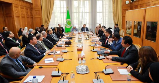 وفد من النيابة الإدارية يزور مقر جامعة الدول العربية لتعزيز التعاون وتبادل الخبرات