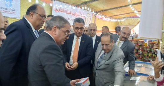 وزير التموين يفتتح معرض أهلا رمضان بالإسكندرية بتخفيضات 30%.. فيديو