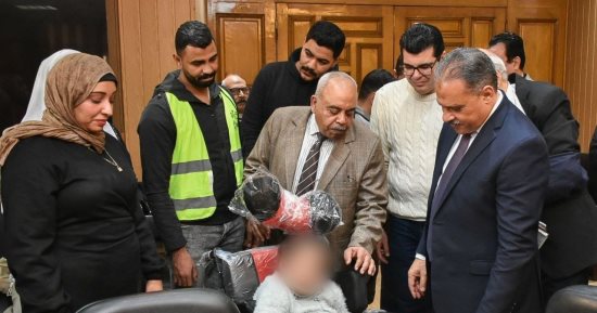 محافظ الشرقية يسلّم أجهزة تعويضية وكراسى متحركة لـ22 من ذوى الهمم